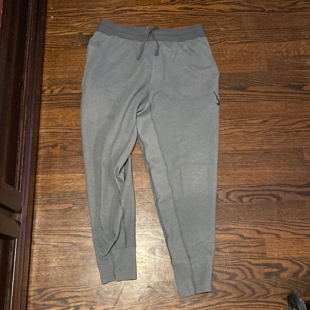 Men’s sweatpants
